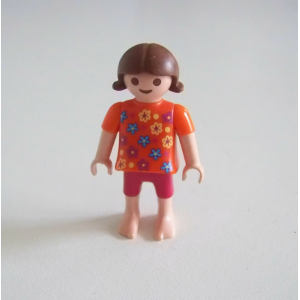 PLAYMOBIL (Z3139) MER - Petite Fille, Tee Shirt Orange Short Rose Pieds Nus 3656
