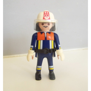 PLAYMOBIL (G2223) POMPIERS - Chef Pompier en Tenue d'Intervention Voiture 4822